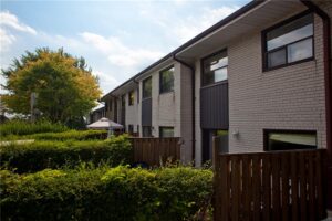 Hucknall Apartments — rental apartment community in North York, Toronto (photo 2)