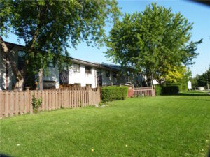 Hucknall Apartments — rental apartment community in North York, Toronto (photo 4)