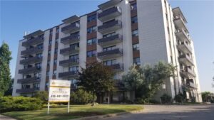 Duncanwoods Manor — rental apartment community in North York, Toronto (photo 1)