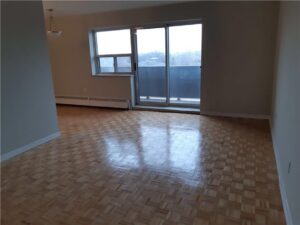 Fairfield Towers — rental apartment community in Etobicoke, Toronto (photo 3)
