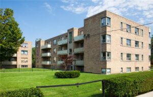 Humber River Apartments — rental apartment community in Etobicoke, Toronto (photo 4)