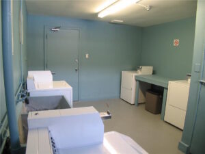 Humber River Apartments — rental apartment community in Etobicoke, Toronto (photo 5)