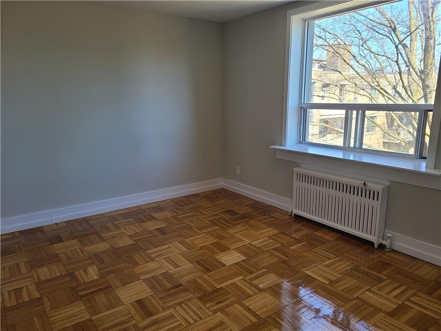 1-bedroom suite at Humber River Apartments, Etobicoke, Toronto