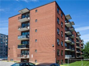 Parkway Manor — rental apartment community in Scarborough, Toronto (photo 4)
