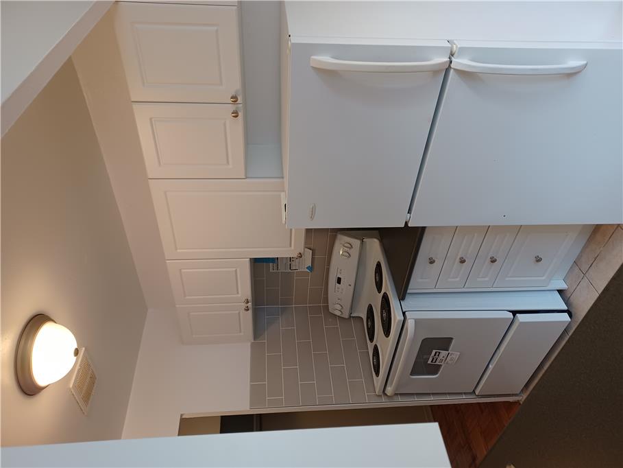 2-bedroom suite at Parkway Manor, Scarborough, Toronto
