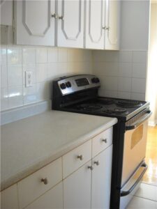 Victoria Village Towers — rental apartment community in Scarborough, Toronto (photo 8)